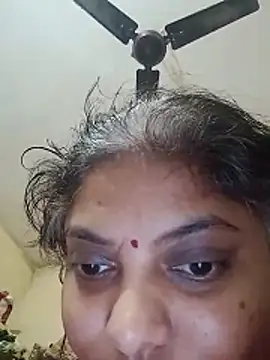 Cute radhaaa online show from November 6, 2:07 pm