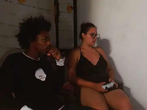 Snapshot of Ela-mucci chatting on March 21, 3:48 pm Ela-mucci online show from March 21, 3:48 pm