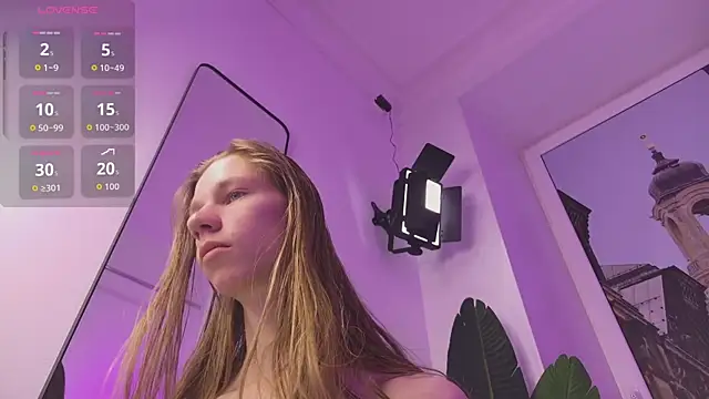 Snapshot of TheodoreMcLovin chatting on September 10, 5:07 am TheodoreMcLovin online show from September 10, 5:07 am