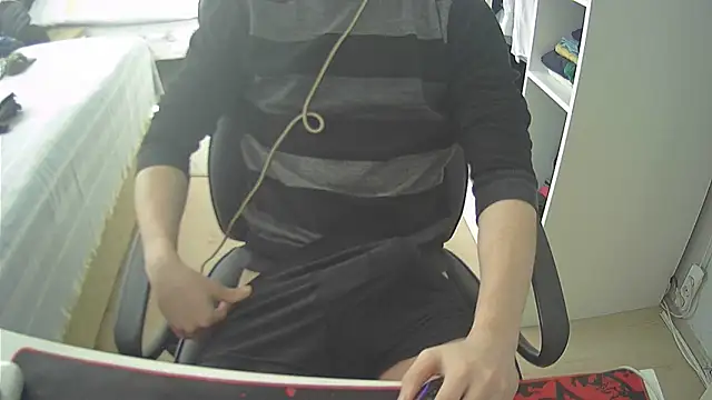 Snapshot of TurkYasura chatting on December 16, 11:15 am TurkYasura online show from December 16, 11:15 am