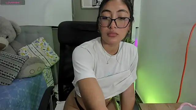 Allison 19   online show from November 17, 11:21 pm