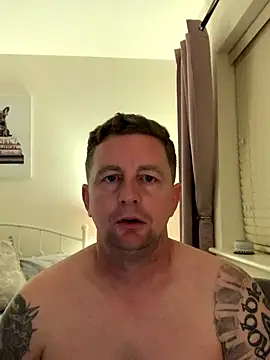 Snapshot of Crusher19830 chatting on November 3, 10:21 pm Crusher19830 online show from November 3, 10:21 pm