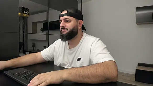 Snapshot of DravenPeak chatting on November 20, 9:03 pm DravenPeak online show from November 20, 9:03 pm