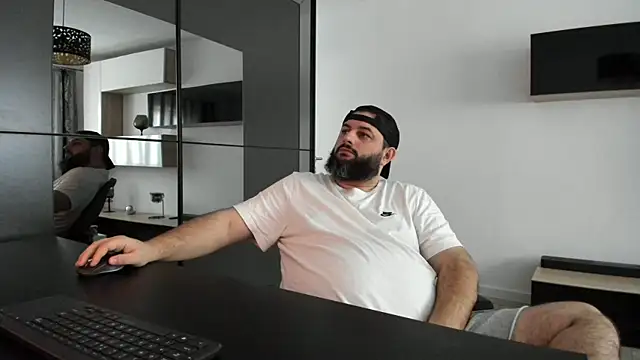 Snapshot of DravenPeak chatting on December 16, 12:54 pm DravenPeak online show from December 16, 12:54 pm