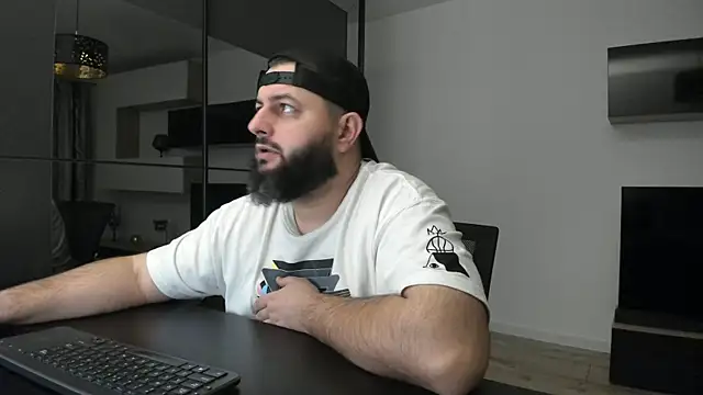 Snapshot of DravenPeak chatting on January 11, 8:03 pm DravenPeak online show from January 11, 8:03 pm