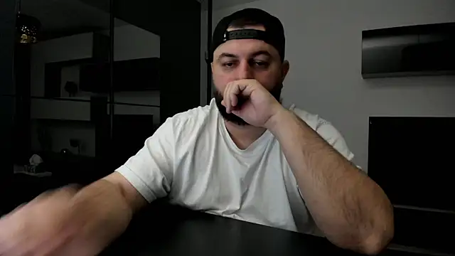 Snapshot of DravenPeak chatting on March 3, 11:10 pm DravenPeak online show from March 3, 11:10 pm