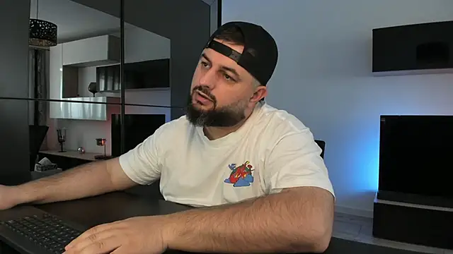 DravenPeak online show from April 26, 2:59 pm