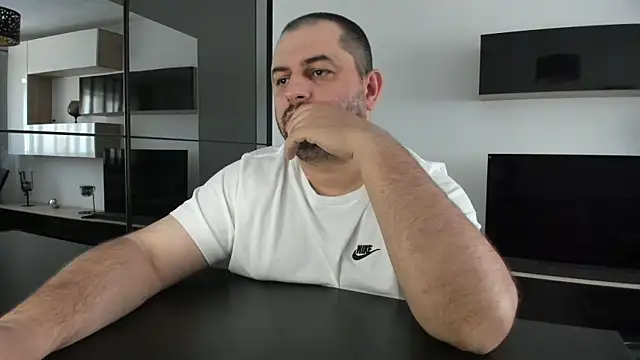 Snapshot of DravenPeak chatting on June 16, 1:25 pm DravenPeak online show from June 16, 1:25 pm