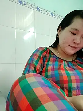  Babyrose  online show from February 13, 6:15 pm