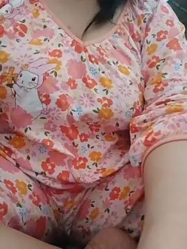 Snapshot of _Babyrose_ chatting on June 25, 5:12 am Babyrose online show from June 25, 5:12 am