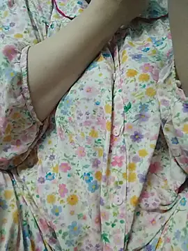 Snapshot of _Babyrose_ chatting on July 14, 5:07 pm Babyrose online show from July 14, 5:07 pm