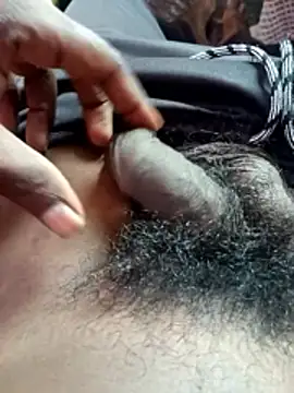 Snapshot of dolphiinn chatting on November 5, 6:02 am dolphiinn online show from November 5, 6:02 am