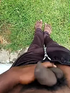 Snapshot of dolphiinn chatting on November 9, 2:32 am dolphiinn online show from November 9, 2:32 am