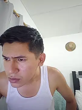 Snapshot of Ajhg98 chatting on February 19, 6:26 pm Ajhg98 online show from February 19, 6:26 pm