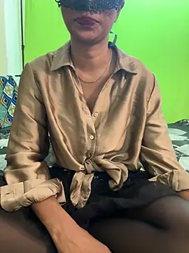 Snapshot of izha5751 chatting on October 29, 2:30 pm izha5751 online show from October 29, 2:30 pm