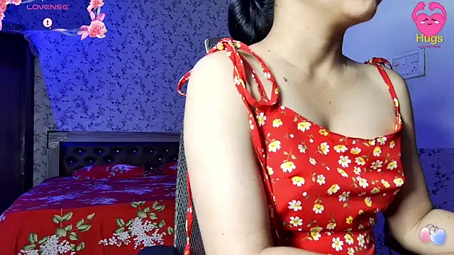 Snapshot of snow_white123 chatting on June 12, 9:57 pm snow white123 online show from June 12, 9:57 pm