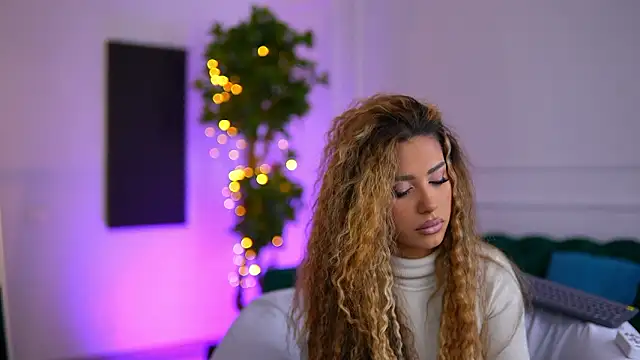 Snapshot of SiennaRuh chatting on March 5, 10:11 am SiennaRuh online show from March 5, 10:11 am