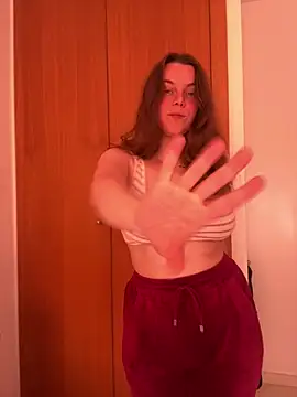 TenderLaGlamor online show from February 5, 12:32 pm