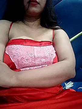 Snapshot of Lusty-radhika chatting on September 25, 2:48 am Lusty-radhika online show from September 25, 2:48 am