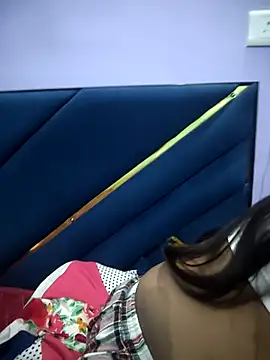 Snapshot of Lusty-radhika chatting on November 10, 12:26 pm Lusty-radhika online show from November 10, 12:26 pm