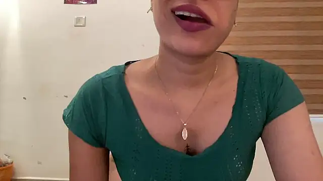 Snapshot of LucytheDevilQueen chatting on November 26, 2:45 am LucytheDevilQueen online show from November 26, 2:45 am