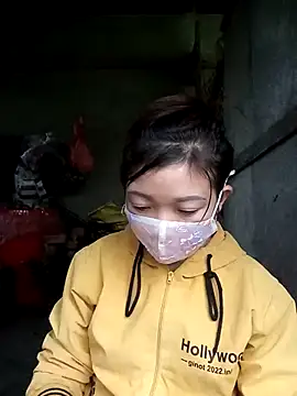 qychiu online show from November 18, 1:22 am