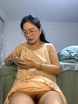 Snapshot of cgooh-611 chatting on June 12, 4:22 am cgooh-611 online show from June 12, 4:22 am