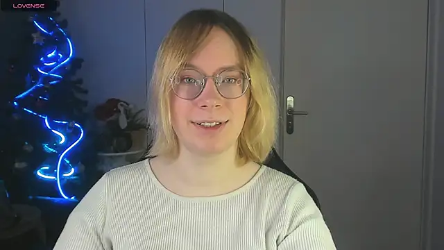 Snapshot of Amanda_Butlerr chatting on December 18, 9:59 am Amanda Butlerr online show from December 18, 9:59 am