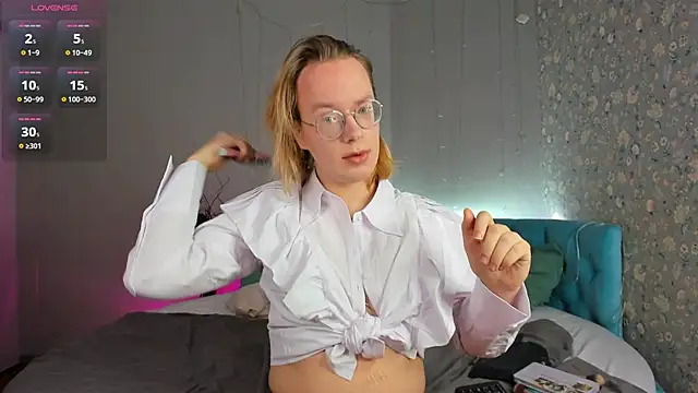 Snapshot of Amanda_Butlerr chatting on January 15, 9:14 am Amanda Butlerr online show from January 15, 9:14 am