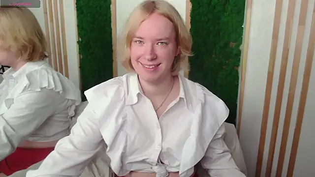 Snapshot of Amanda_Butlerr chatting on June 20, 12:41 pm Amanda Butlerr online show from June 20, 12:41 pm