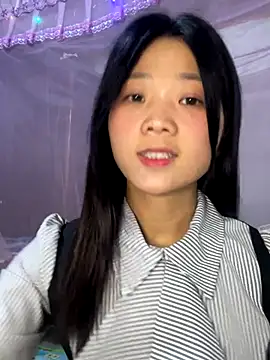 Snapshot of thaoyeuuu chatting on September 18, 3:19 am thaoyeuuu online show from September 18, 3:19 am