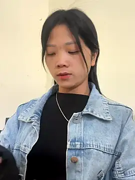 Snapshot of thaoyeuuu chatting on September 24, 2:04 am thaoyeuuu online show from September 24, 2:04 am