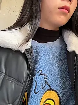 thaoyeuuu online show from December 5, 3:26 am