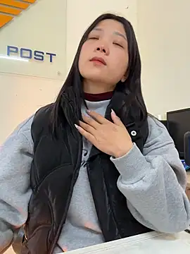 thaoyeuuu online show from December 22, 2:08 am