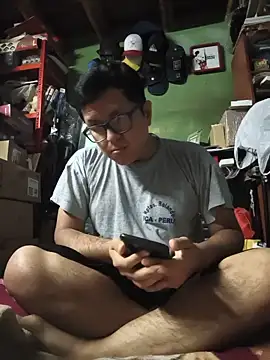 Snapshot of Kj_Gigolo chatting on July 25, 8:12 am Kj Gigolo online show from July 25, 8:12 am