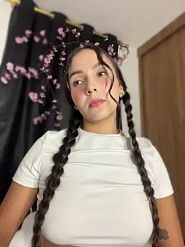Scarlett05 online show from July 17, 1:34 am