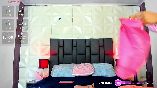 Snapshot of BustyGlow chatting on September 30, 10:31 am BustyGlow online show from September 30, 10:31 am