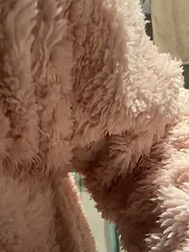 Snapshot of sushan_love chatting on December 15, 1:59 pm sushan love online show from December 15, 1:59 pm