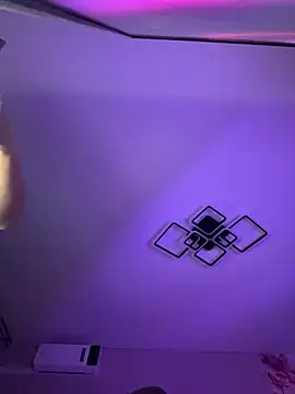 Snapshot of Mariiiiiway chatting on December 13, 8:14 pm Mariiiiiway online show from December 13, 8:14 pm