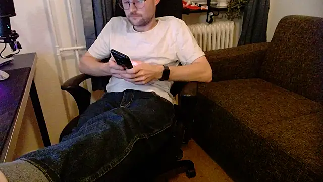 ChefDeLust online show from October 31, 6:09 pm