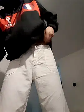 Snapshot of Kinshasa95 chatting on February 13, 9:05 am Kinshasa95 online show from February 13, 9:05 am