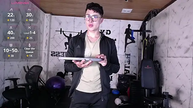 AustinJones  online show from December 18, 7:09 pm