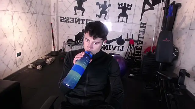 AustinJones  online show from January 15, 7:17 pm