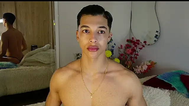 Snapshot of Troye_Williams chatting on July 9, 10:08 am Troye Williams online show from July 9, 10:08 am