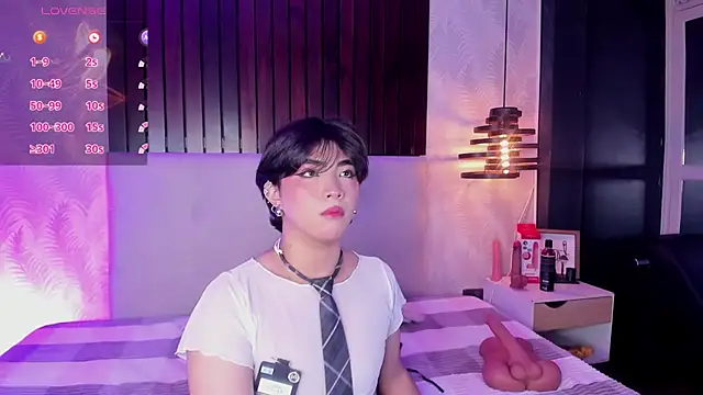 Snapshot of Creamy_Angelo chatting on October 28, 9:06 pm Creamy Angelo online show from October 28, 9:06 pm