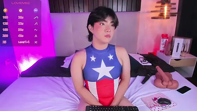 Snapshot of Creamy_Angelo chatting on December 19, 4:30 am Creamy Angelo online show from December 19, 4:30 am