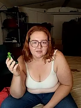 XEmoxkittyx online show from February 12, 6:52 am