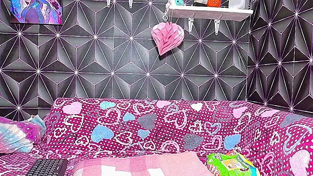 Shantall ks online show from February 26, 3:27 am