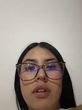 Snapshot of Victoria_alson chatting on May 9, 1:33 am Victoria alson online show from May 9, 1:33 am