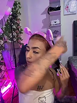 Snapshot of Dirty_isabella18 chatting on June 12, 10:30 pm Dirty isabella18 online show from June 12, 10:30 pm